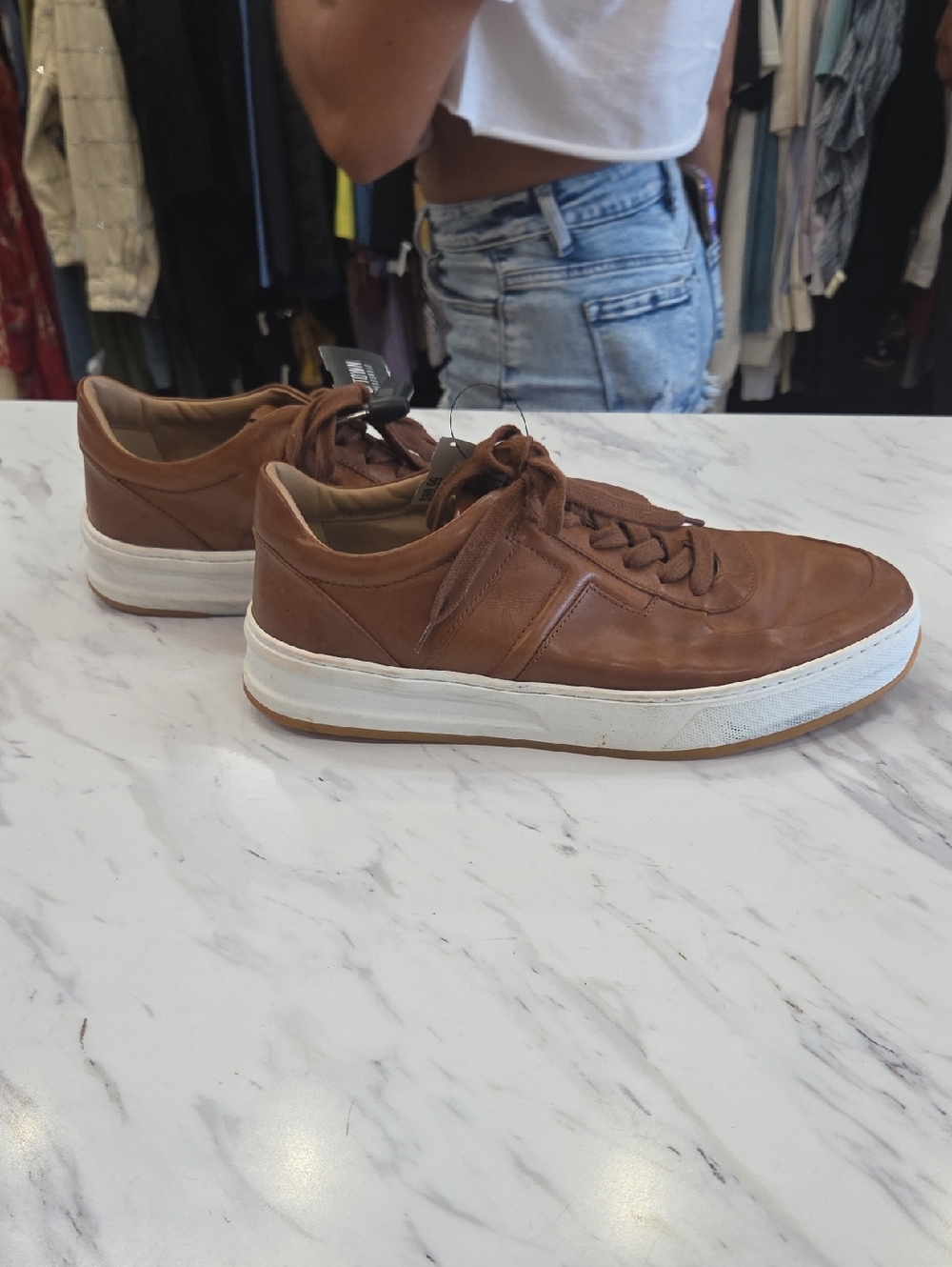 Tod's Brown Leather Low-Top Sneakers with White Sole